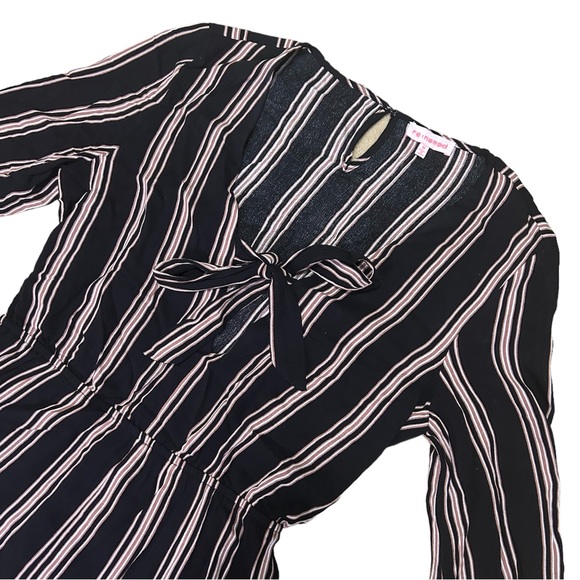 Re:Named Black Striped Romper with V-Neck and Tie, Keyhole Back, 3/4 Sleeve - Picture 3 of 5